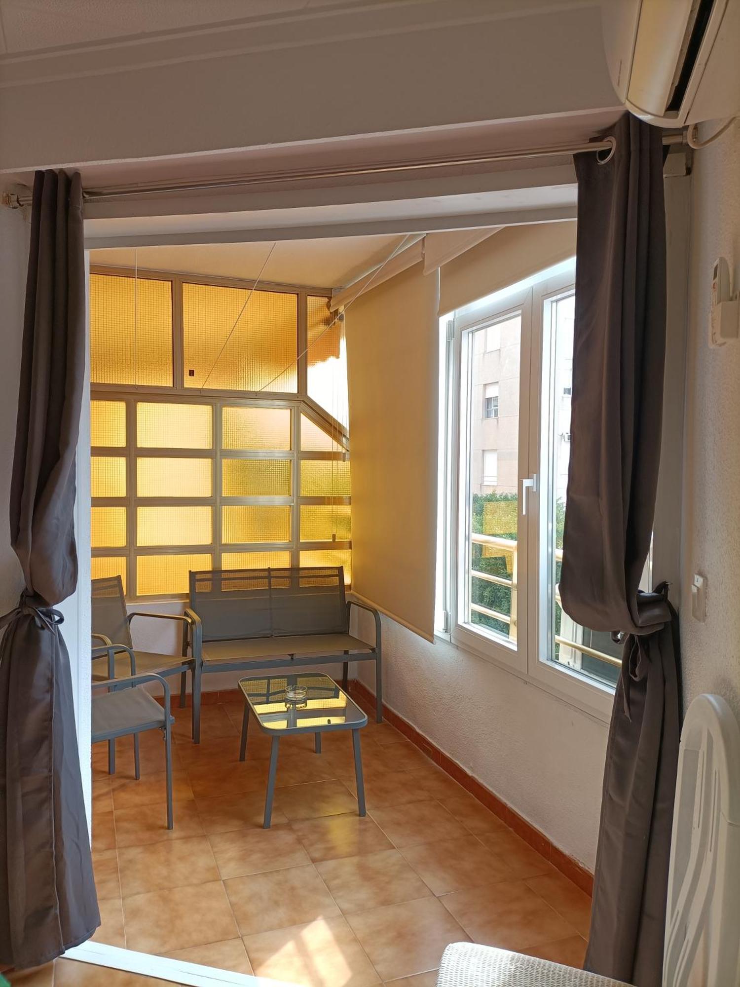 Apto Palacios Con Calefaccion Y Parking Apartamento *